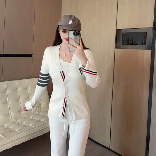 V-neck knitted cardigan(复制) THOM TREND