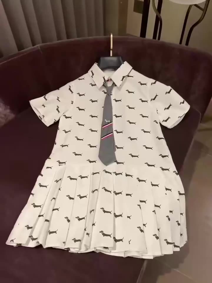 Four-bar thin cardigan（副本） THOM TREND