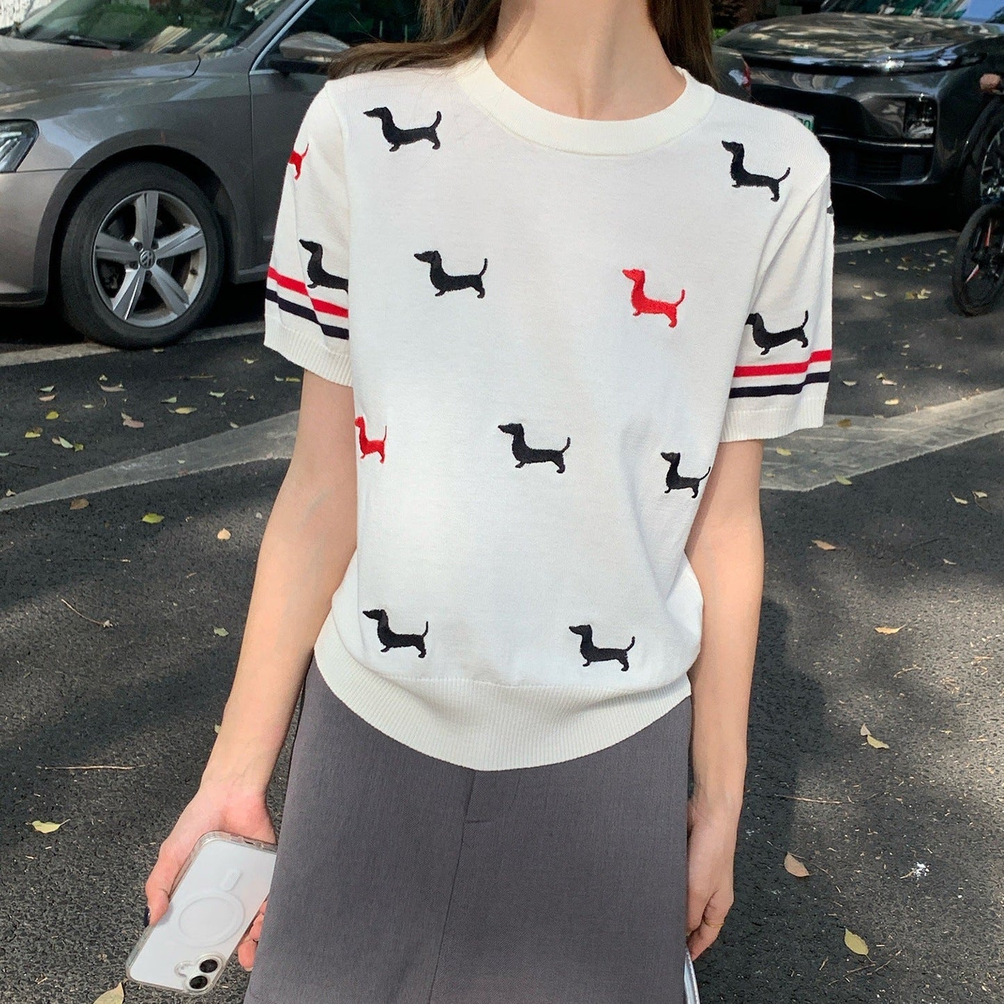 Puppy V-neck short sleeves（副本） THOM TREND