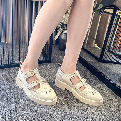 Women's hollow leather shoes THOM TREND