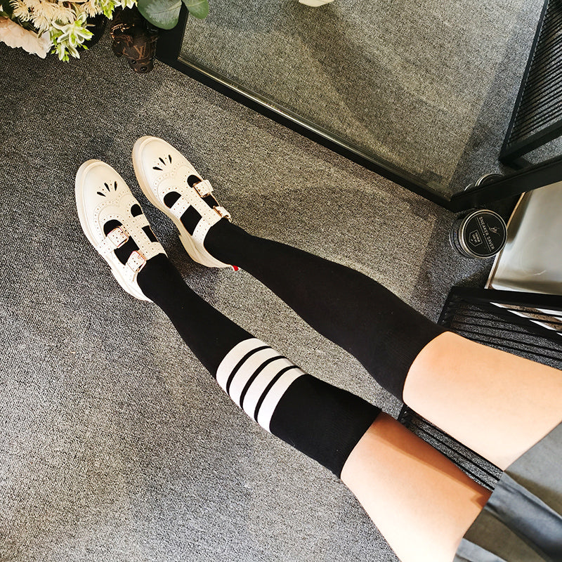 Women's hollow leather shoes THOM TREND