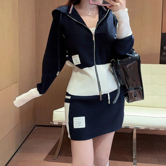 2025Threaded three-bar skirt suit