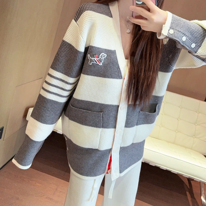 Puppy Embroidered V-Neck Cardigan