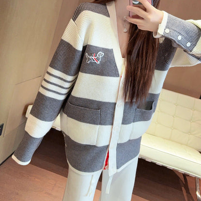 Puppy Embroidered V-Neck Cardigan