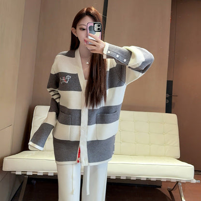 Puppy Embroidered V-Neck Cardigan