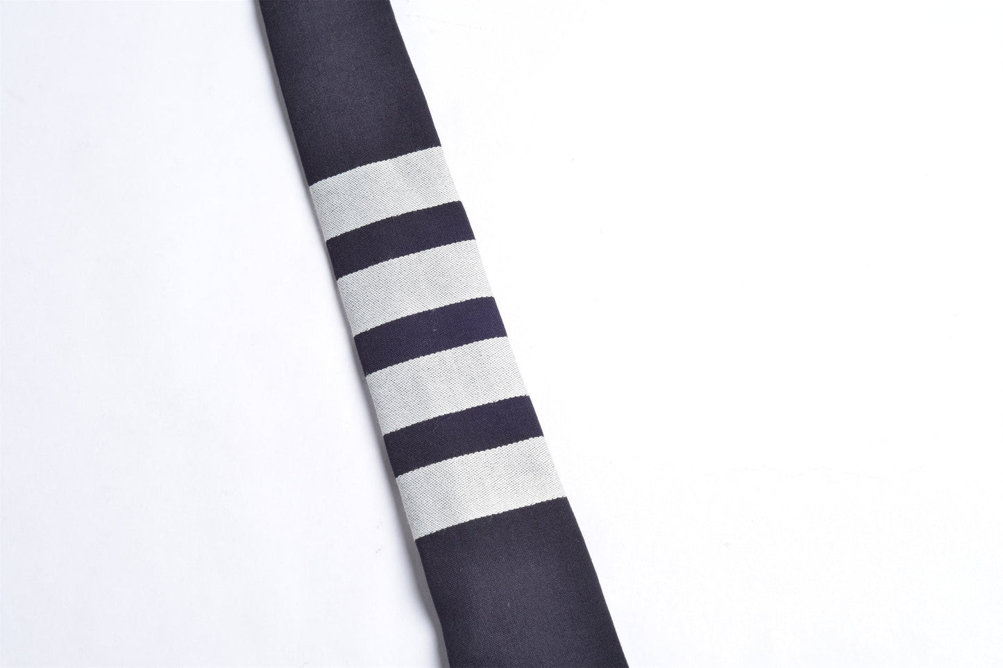 Unisex four-bar tie THOM TREND