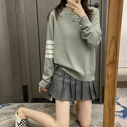 round neck long sleeves