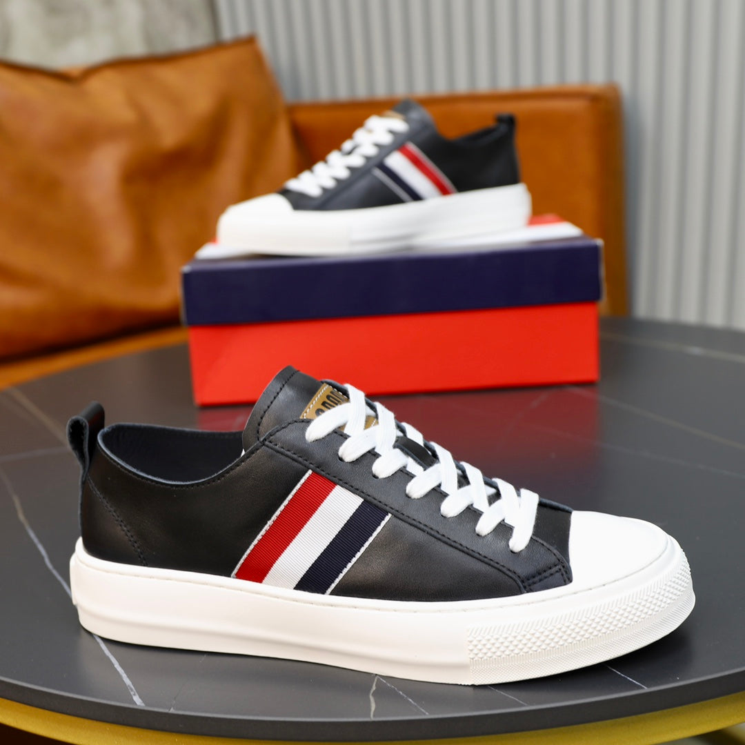 Man Cowhide Casual shoes THOM TREND