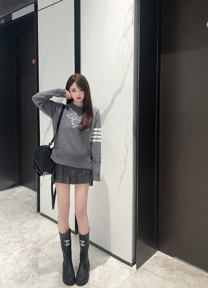 Women's pullover sweater