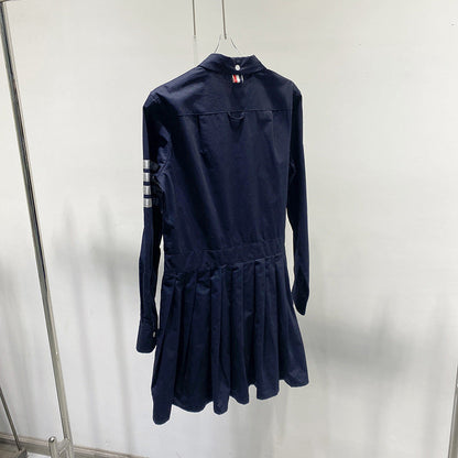 Long sleeve pleated dress