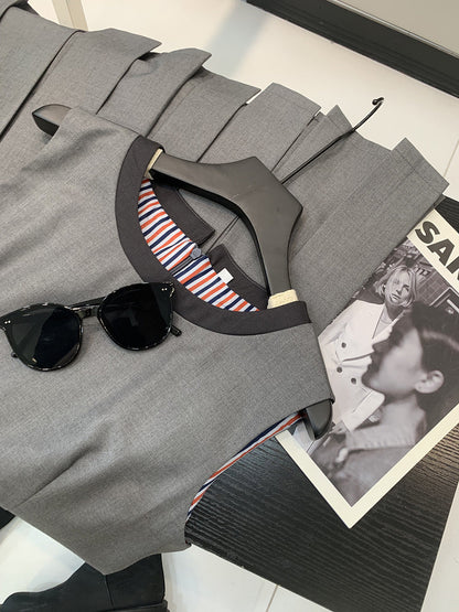 V-neck knitted cardigan（复制） THOM TREND