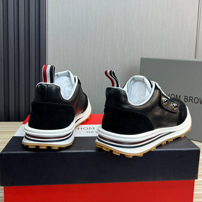 Man Cowhide Sneakers THOM TREND
