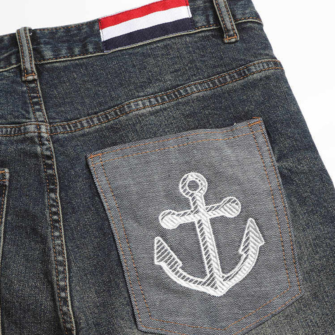 Embroidery Jeans THOM TREND