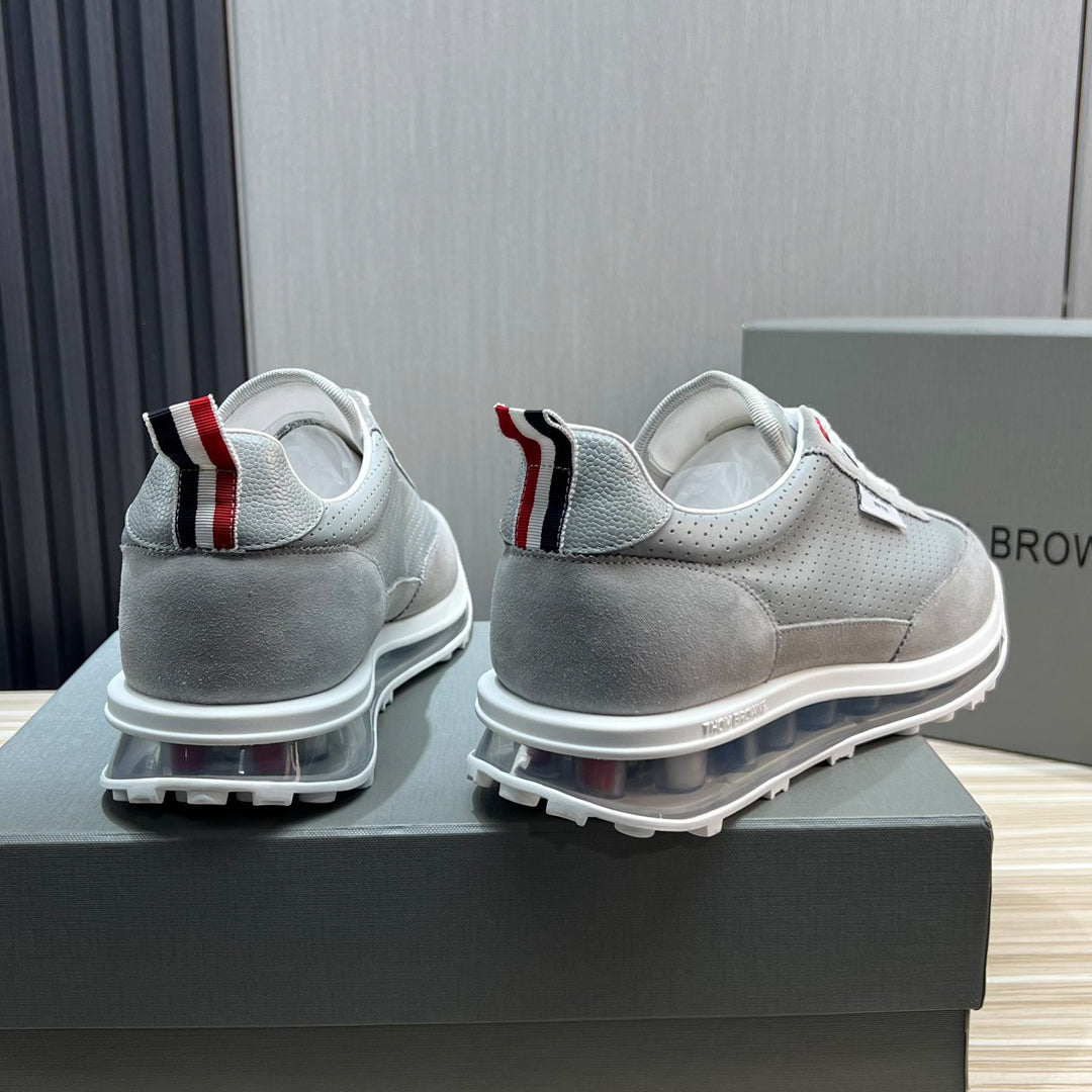Man Cowhide Sneakers THOM TREND