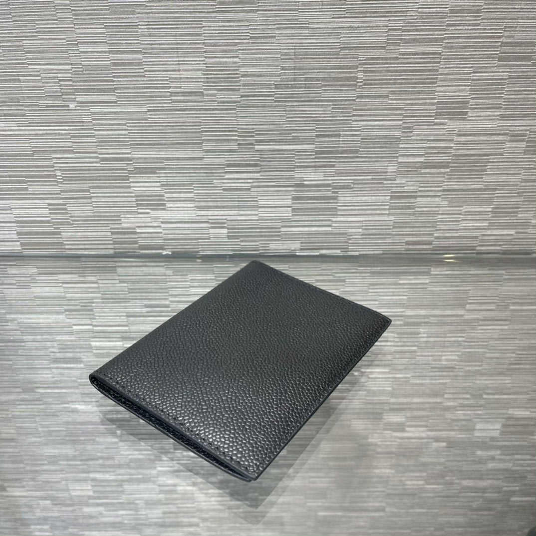 2025 Passport holder THOM TREND